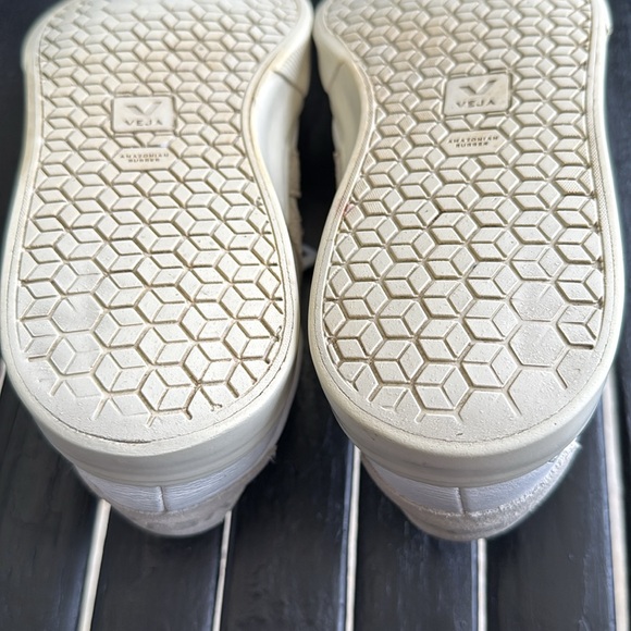 Veja White and Tan Sneakers - Picture 13 of 14